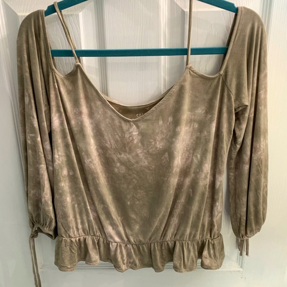 soft and sexy T Tops - Soft & Sexy Cold Shoulder Top- khaki Large